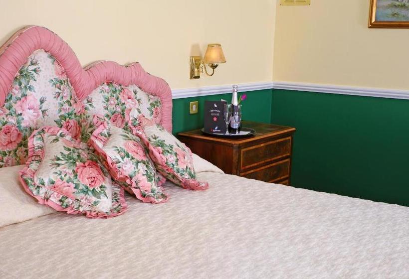 Reddans Of Bettystown Luxury Bed & Breakfast, Restaurant And Bar