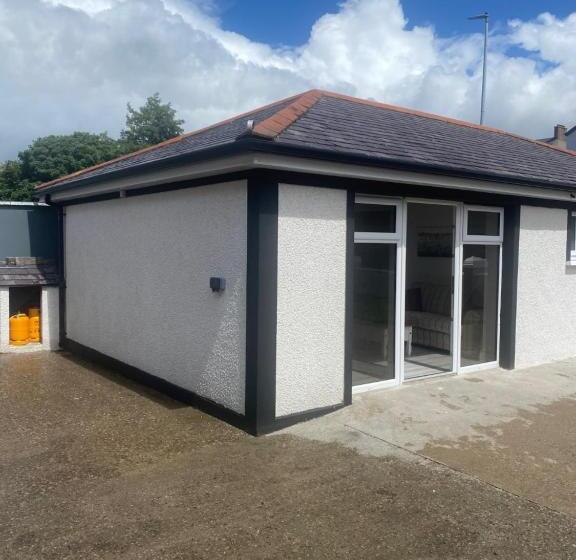 Bed and Breakfast St Columbs House