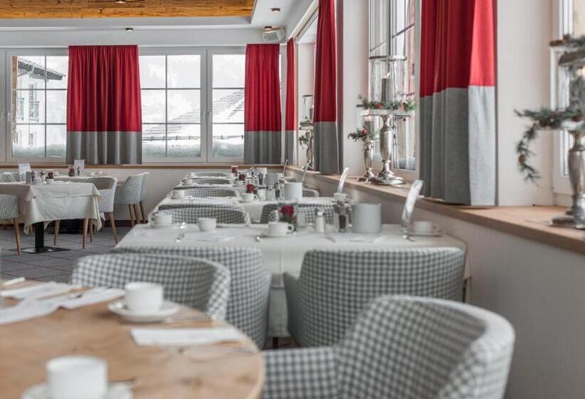 צימר Superior Hotel Edelweiss