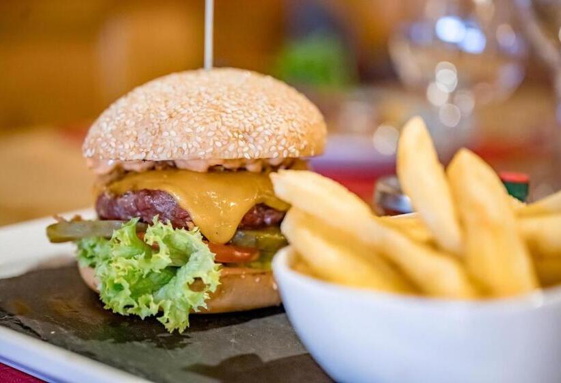 צימר Superior Hotel Edelweiss