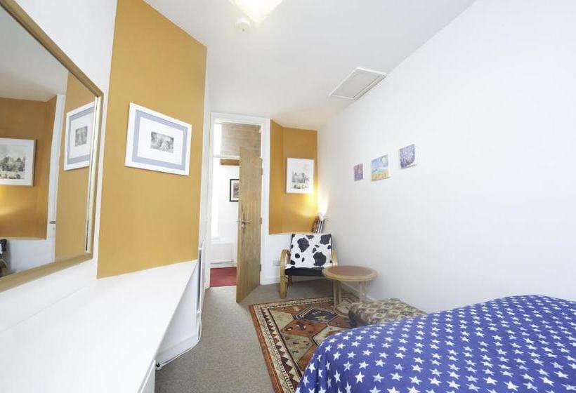 ベッドアンドブレックファースト The Dyehouse