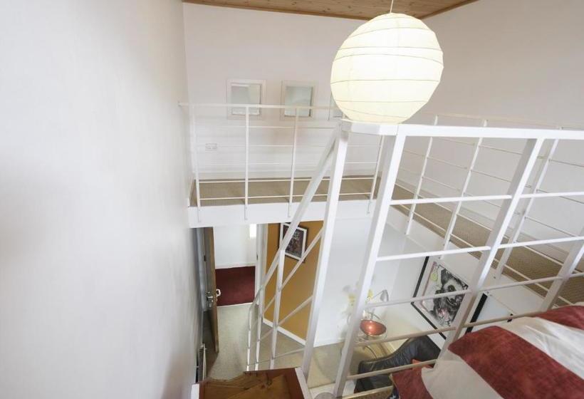 ベッドアンドブレックファースト The Dyehouse