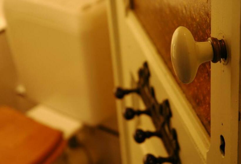 Bed & Breakfast Villa Des Roses Voltaire