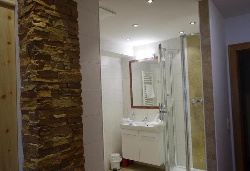 Edelsteinhotel Guniwirt