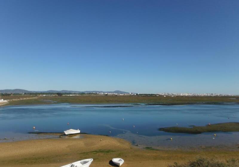 ホテル Aeromar Beach