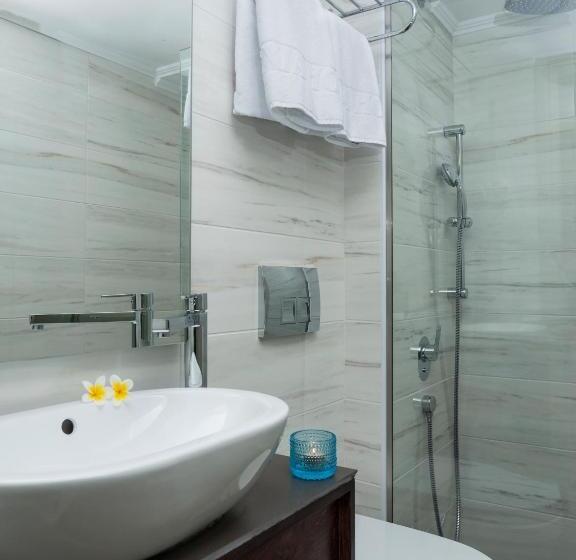 Отель Alexia Beach