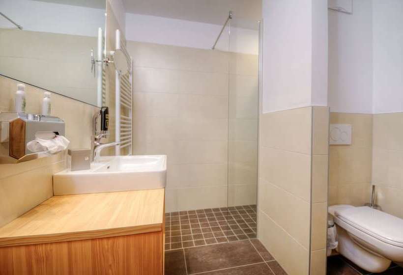 בית מלון כפרי Bergkristall