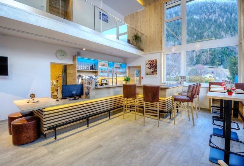 בית מלון כפרי Bergkristall