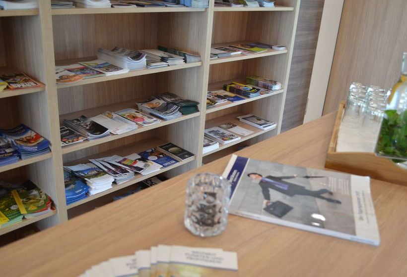 בית מלון כפרי Premier Inn Lindau