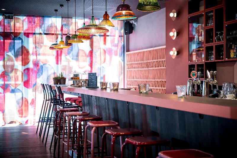 هتل Boma Easy Living