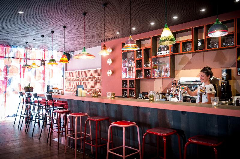 هتل Boma Easy Living