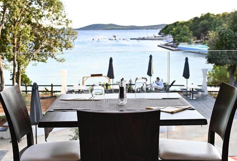 호텔 Crvena Luka Resort