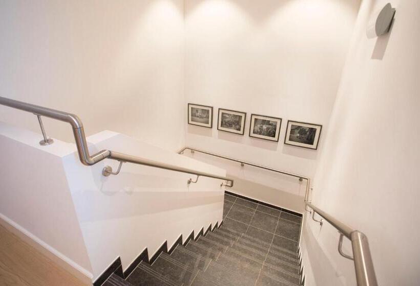 酒店 De Sjeiven Dorpel