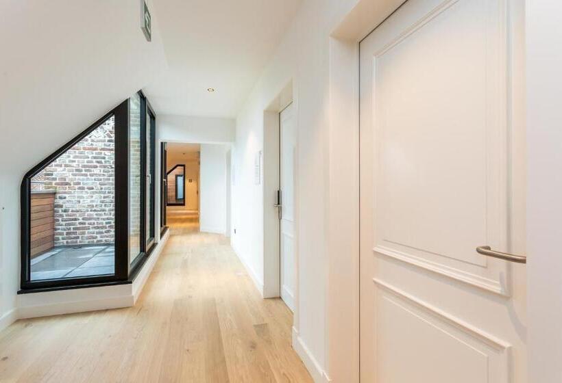 酒店 De Sjeiven Dorpel