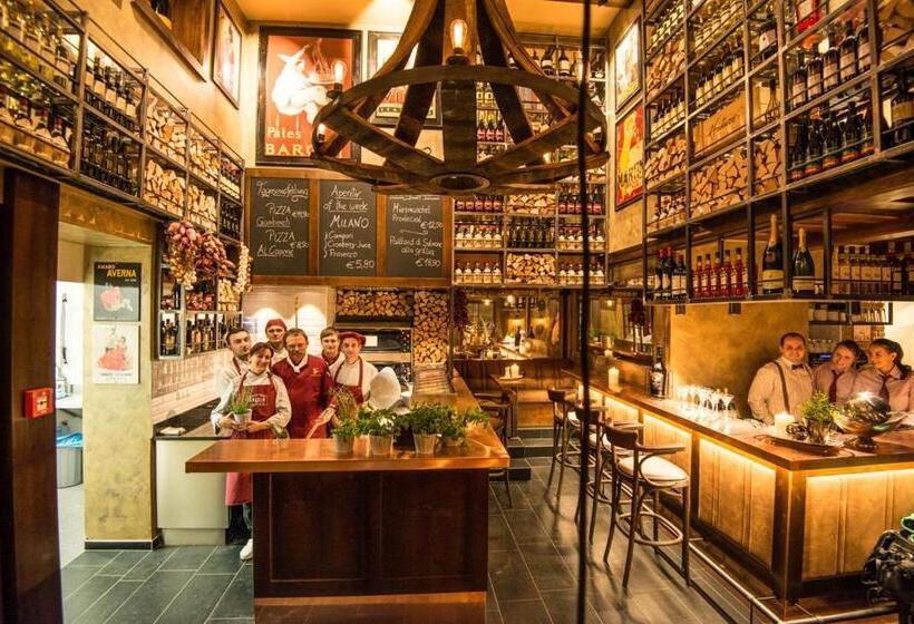 בית מלון כפרי Eden Rock