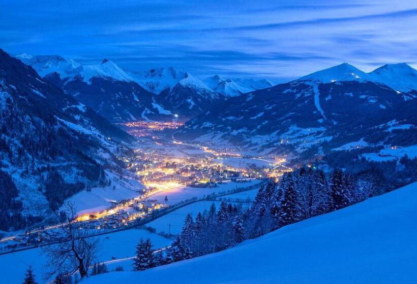 בית מלון כפרי Eden Rock