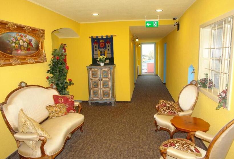 ホテル Garni Daniela Urich