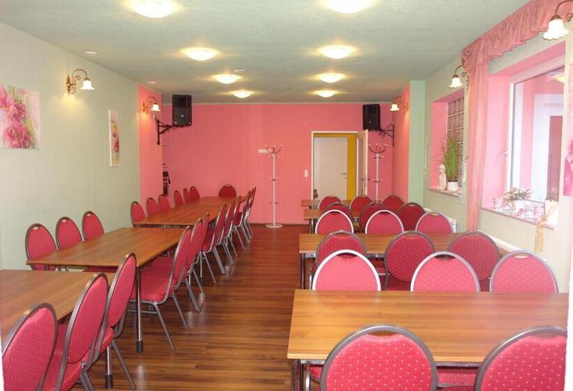 ホテル Garni Daniela Urich