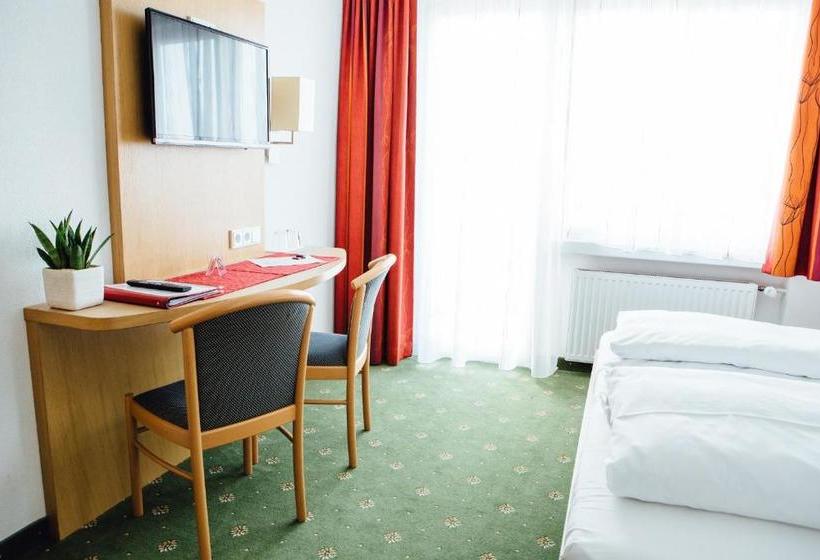 ホテル Garni Noval