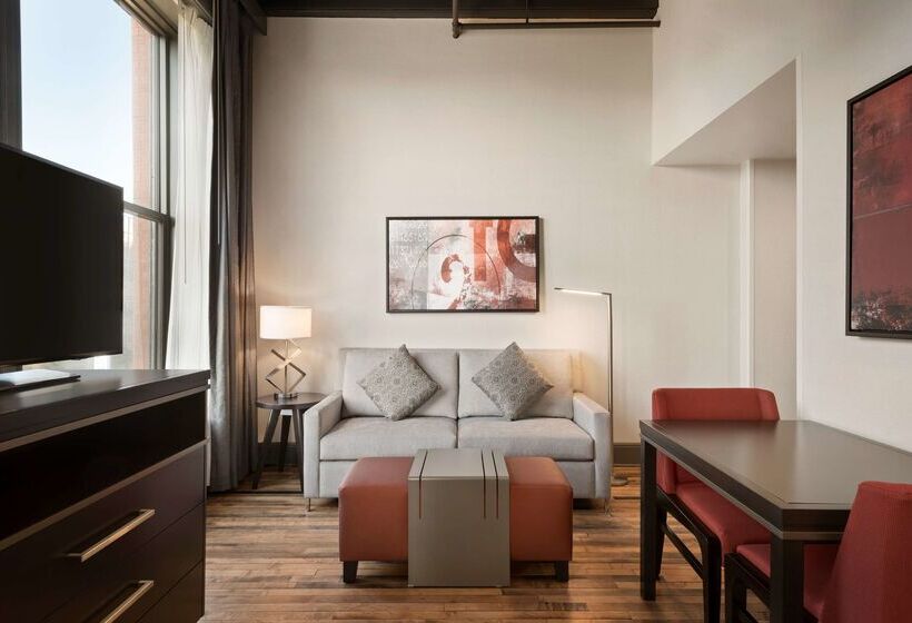 هتل Homewood Suites By Hilton Milwaukee Downtown