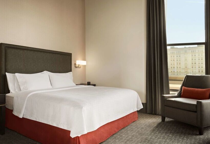 هتل Homewood Suites By Hilton Milwaukee Downtown