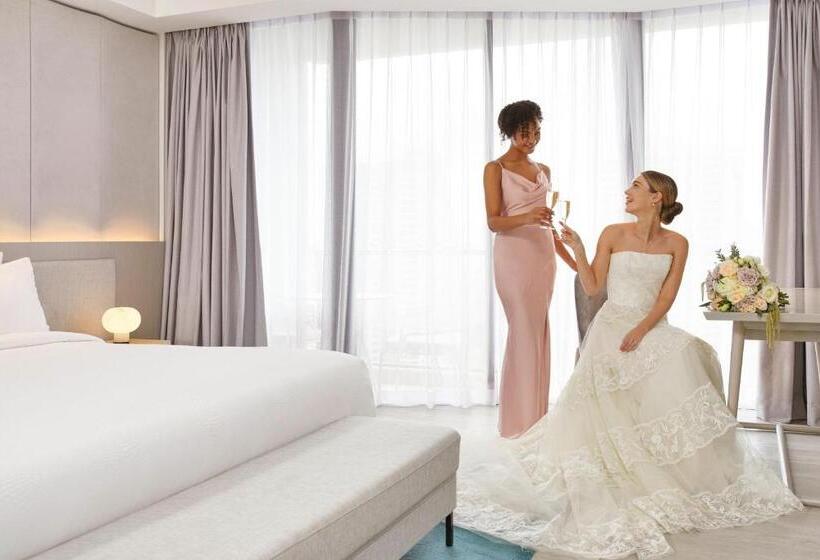 Отель Jw Marriott Gold Coast Resort & Spa