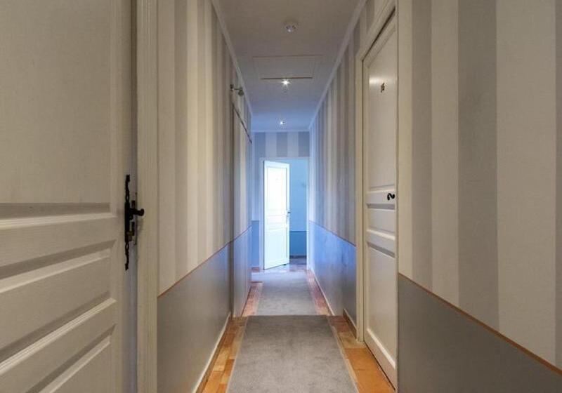 호텔 La Bastide Du Port   Hôtel De Charme