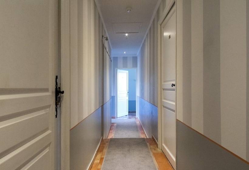 호텔 La Bastide Du Port   Hôtel De Charme