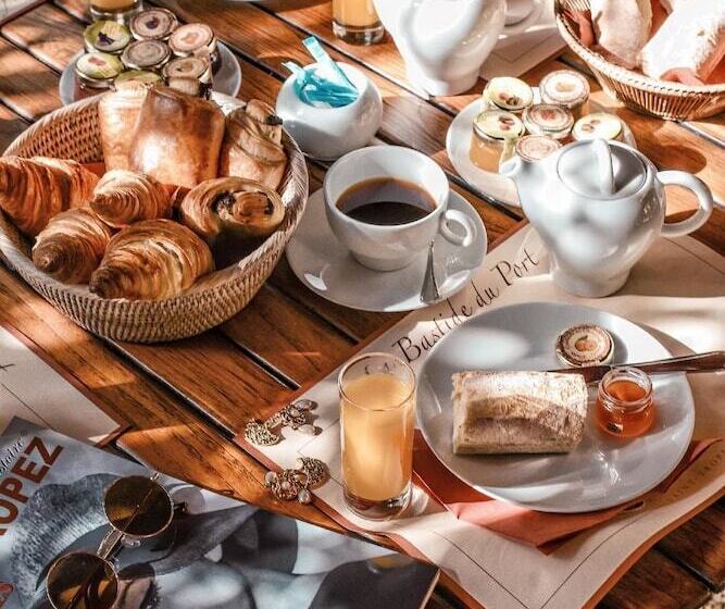 호텔 La Bastide Du Port   Hôtel De Charme