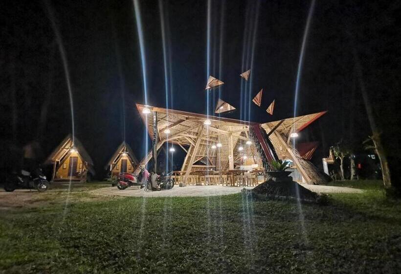 Hotel Nipa Hut Village