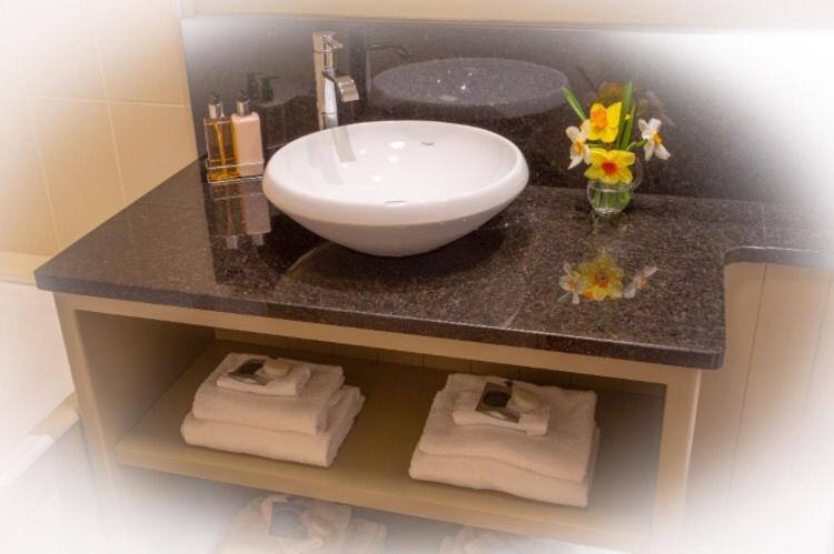 فندق Lydons Lodge