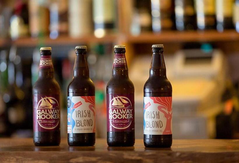 فندق Lydons Lodge