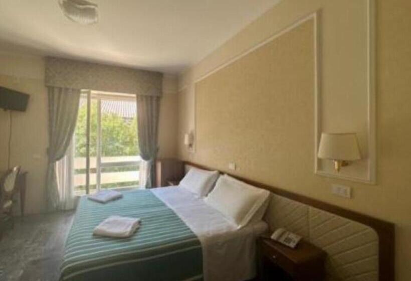 בית מלון כפרי Mondial Park