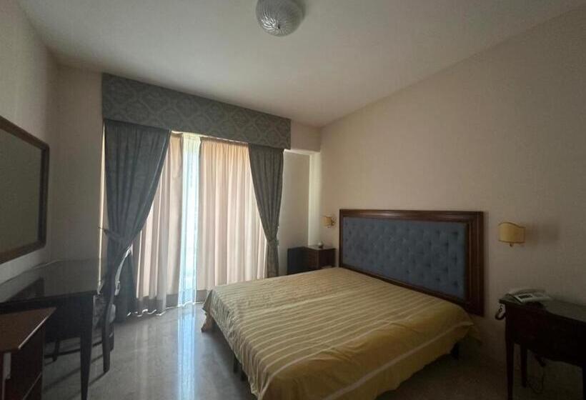 בית מלון כפרי Mondial Park