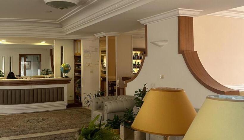 בית מלון כפרי Mondial Park