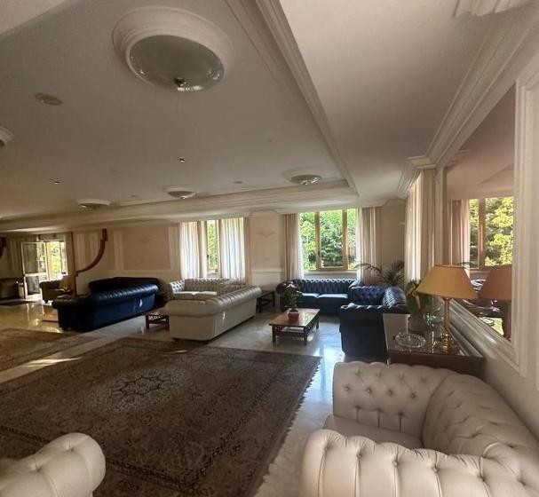 בית מלון כפרי Mondial Park