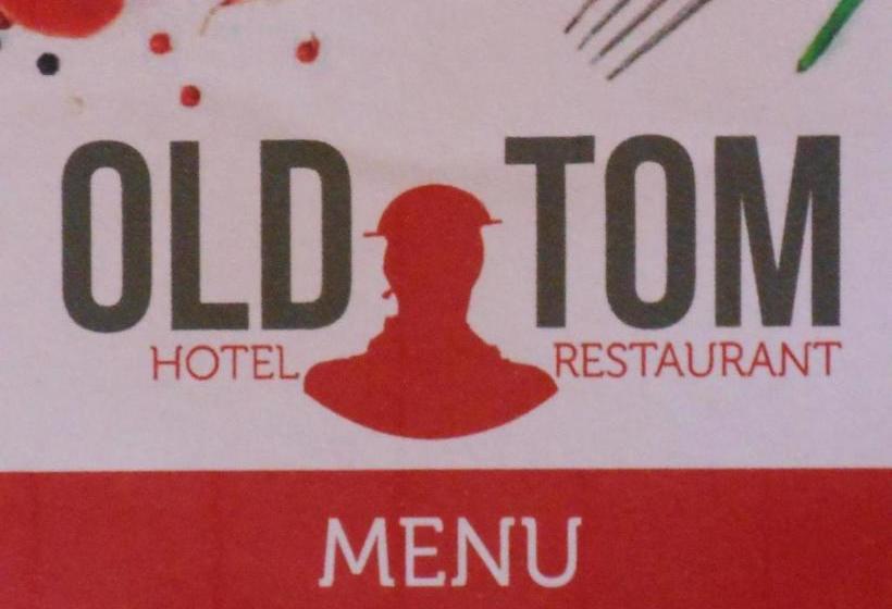 فندق Old Tom