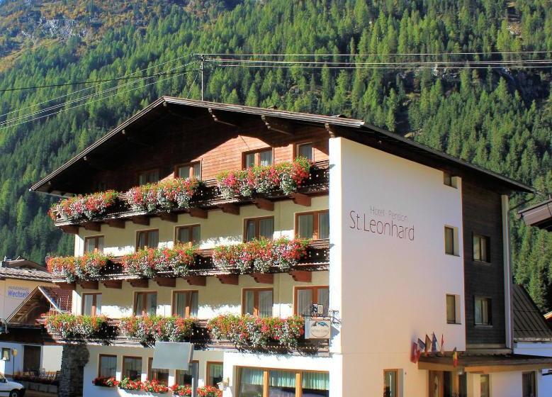 Отель St Leonhard