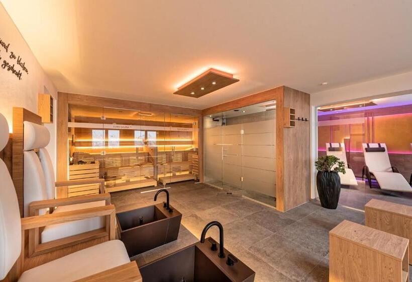 Отель St Leonhard