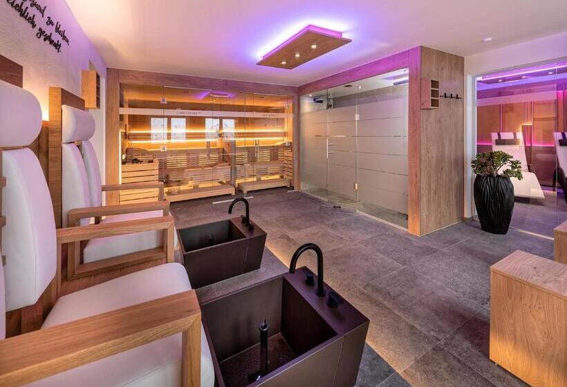 Отель St Leonhard