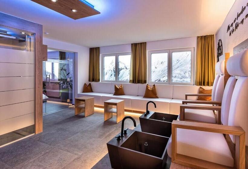 Отель St Leonhard