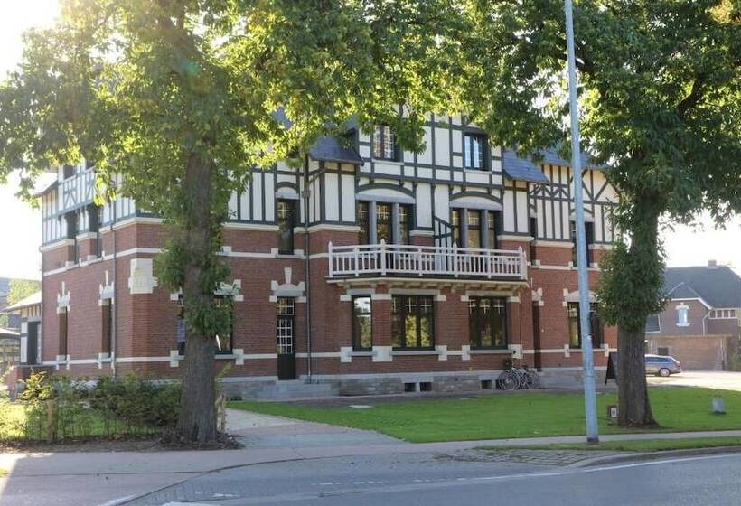 Отель Porta Cite