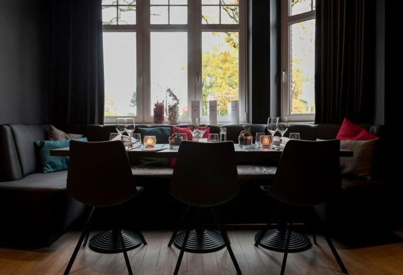 Отель Porta Cite