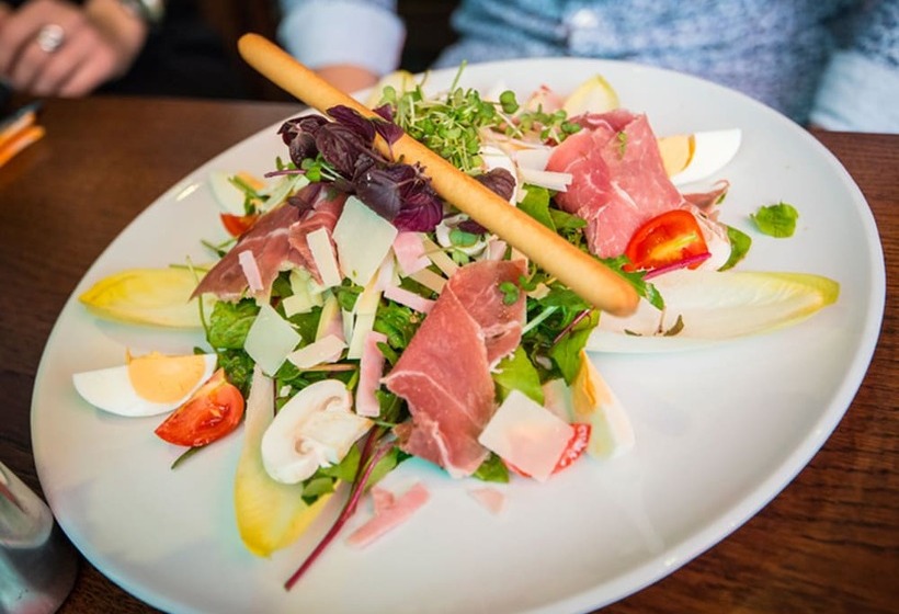 בית מלון כפרי Post