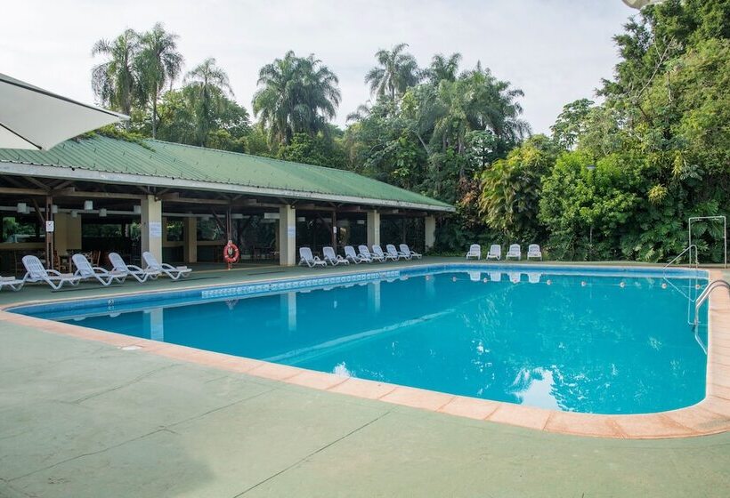 فندق Raices Esturion