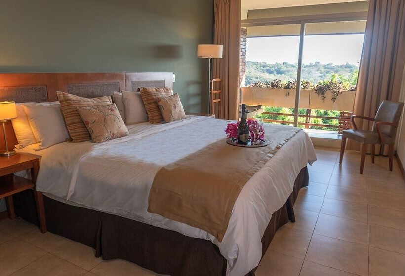 فندق Raices Esturion