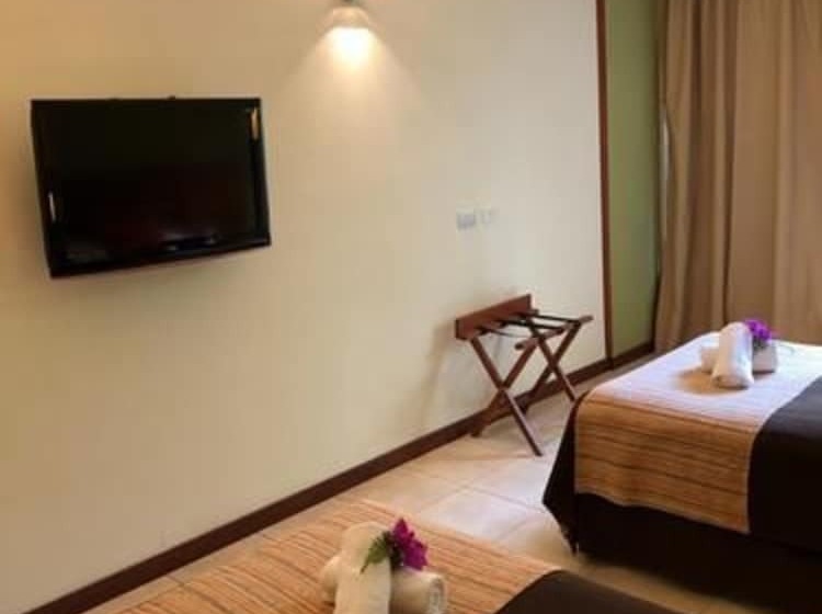 فندق Raices Esturion