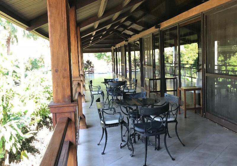 فندق Raices Esturion