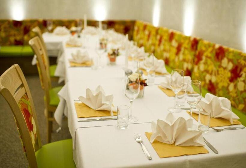 בית מלון כפרי Restaurant Meyer