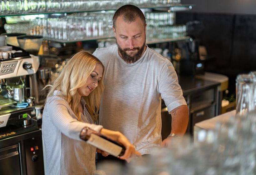 호텔 Rocket Rooms Velden